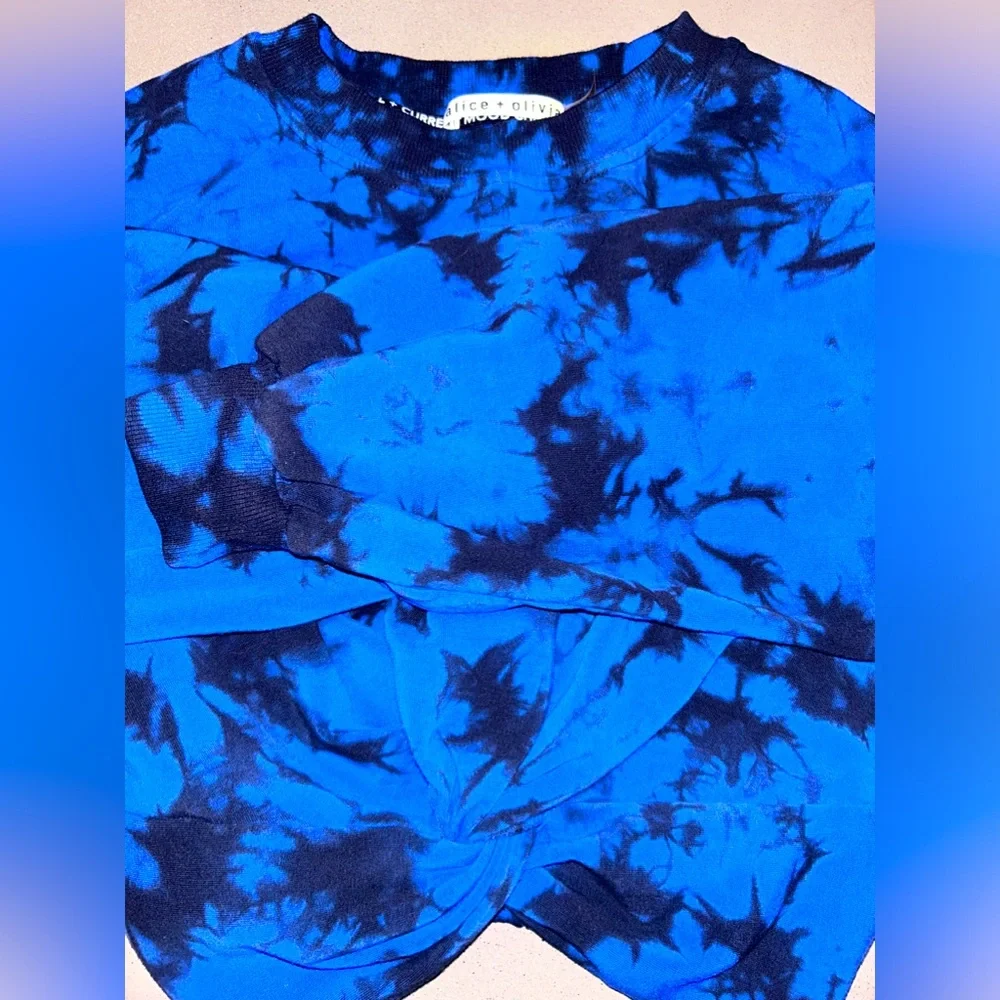 Alice & Olivia crop top long sleeve blue & black tie dye - Picture 1 of 3